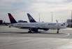 Boeing 757-232